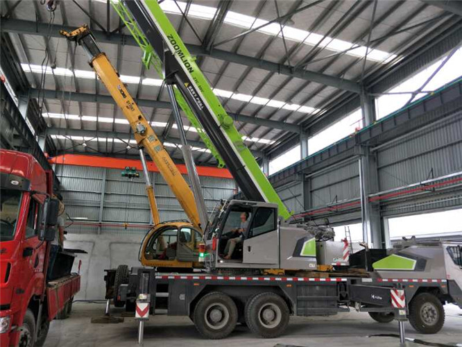 索县高空车出租需要注意哪些安全事项？