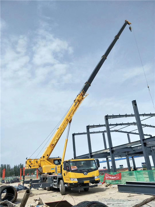 索县超高层建筑钢结构吊装案例